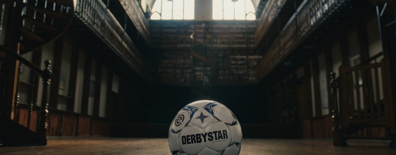 Derbystar voetbal maat 5 - Eredivisie 24:25