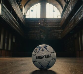 Derbystar voetbal maat 5 - Eredivisie 24:25