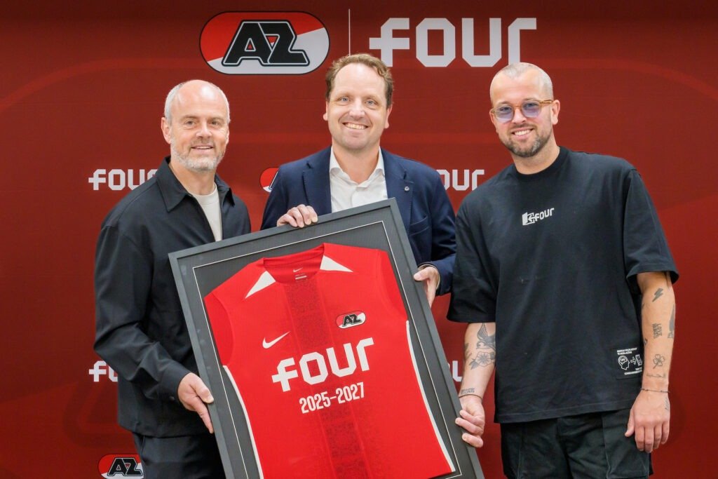 FOUR en AZ! FOUR nieuwe fashion partner bij AZ FOUR en AZ