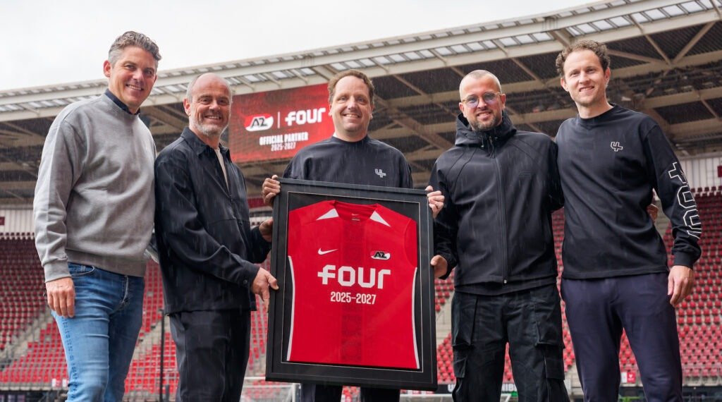 FOUR en AZ! FOUR nieuwe fashion partner bij AZ FOUR en AZ