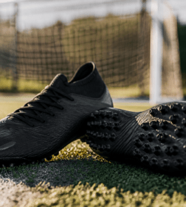 Welke kunstgras voetbalschoenen passen het beste bij jou