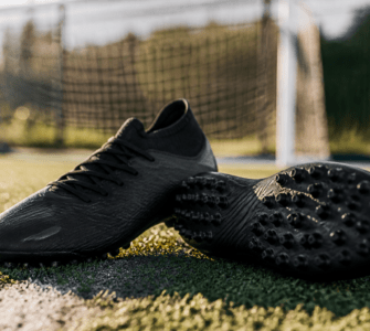 Welke kunstgras voetbalschoenen passen het beste bij jou