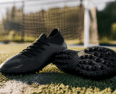 Welke kunstgras voetbalschoenen passen het beste bij jou