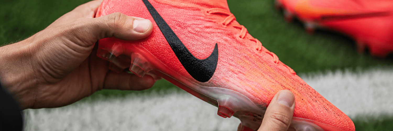 Welke nike voetbalschoenen passen bij jouw ondergrond